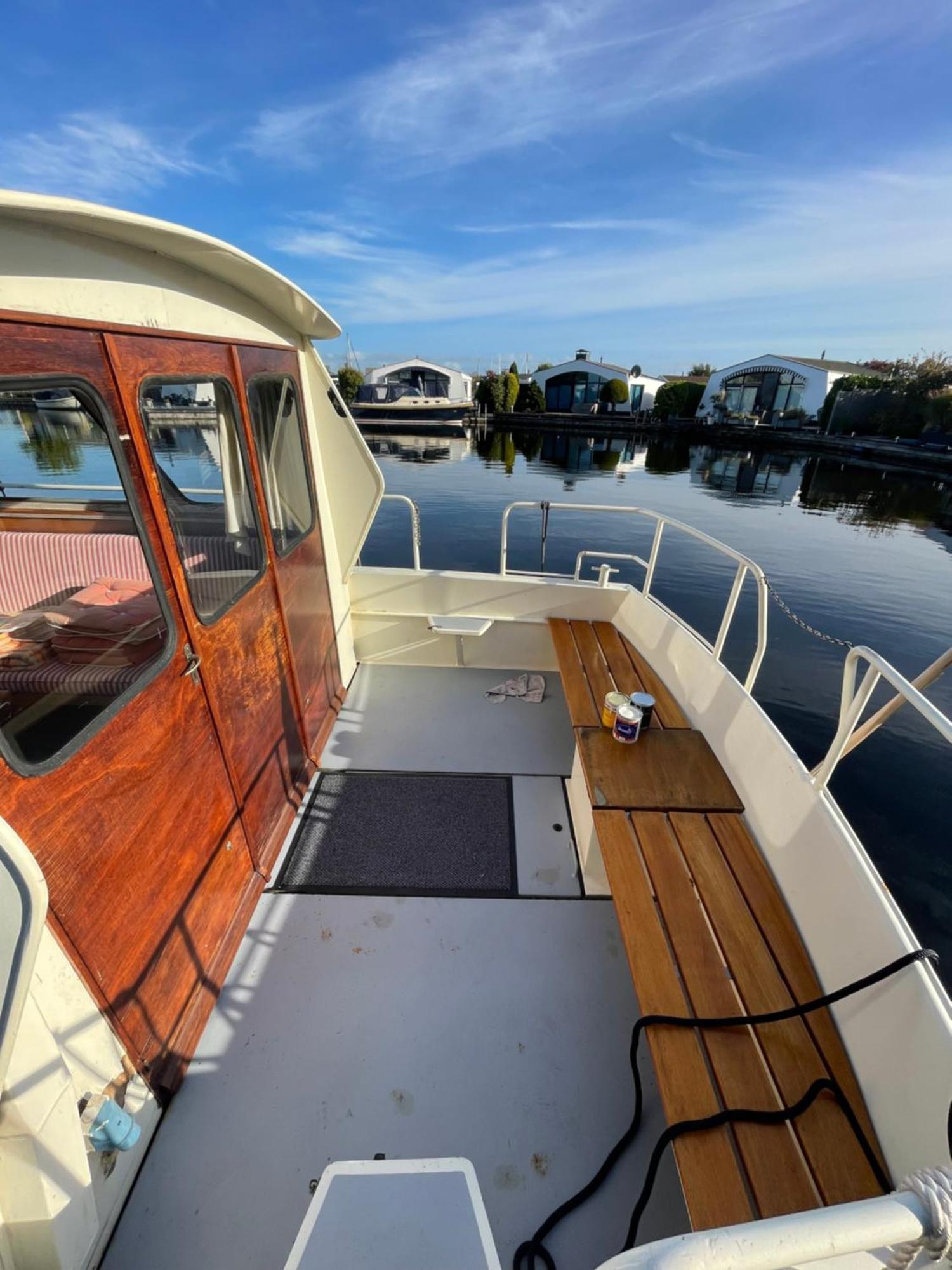 Suesses Motorboot - Bremen Ueberseestadt Kültér fotó